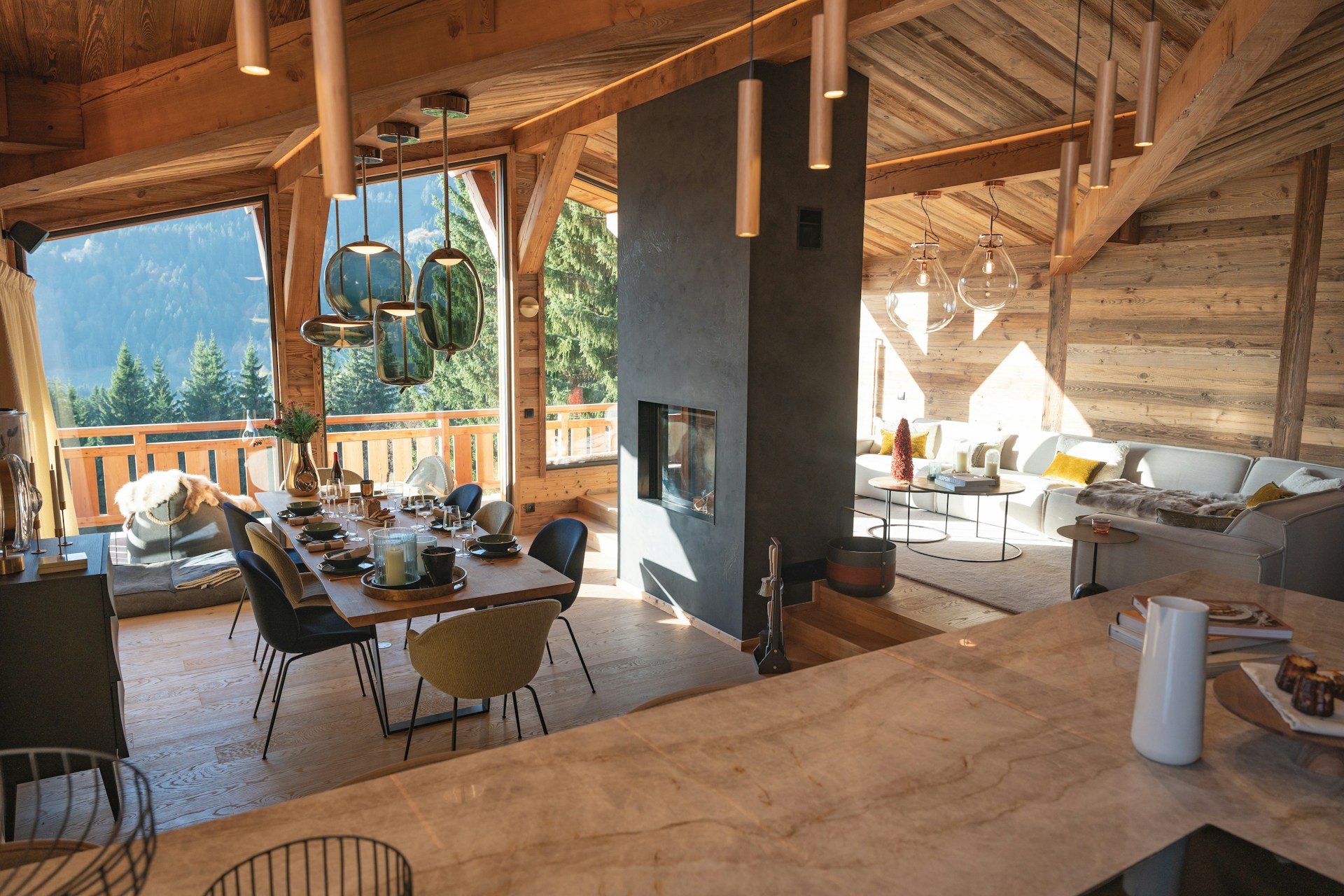 Chalet interior · Valentin DUCRETTET / Unsplash